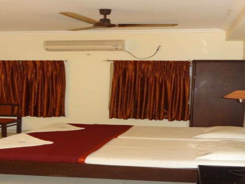 Mjm Plaza Hotel Kochi Kültér fotó